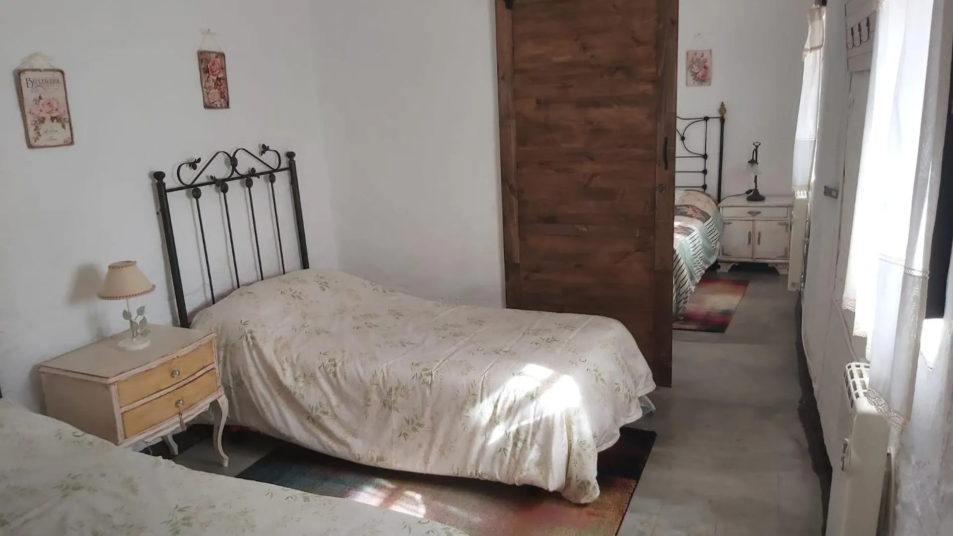 Casa Rural En Granada Con Chimenea, Piscina Privada Y Barbacoa 