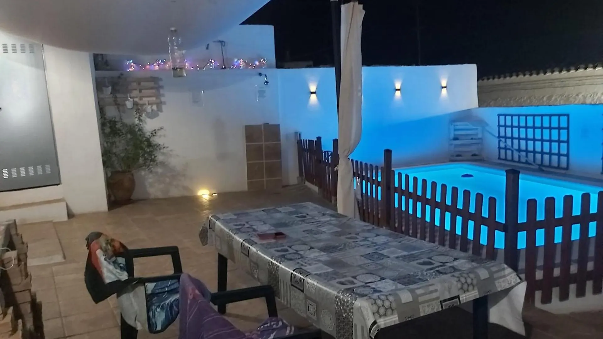 Casa Rural En Granada Con Chimenea, Piscina Privada Y Barbacoa 