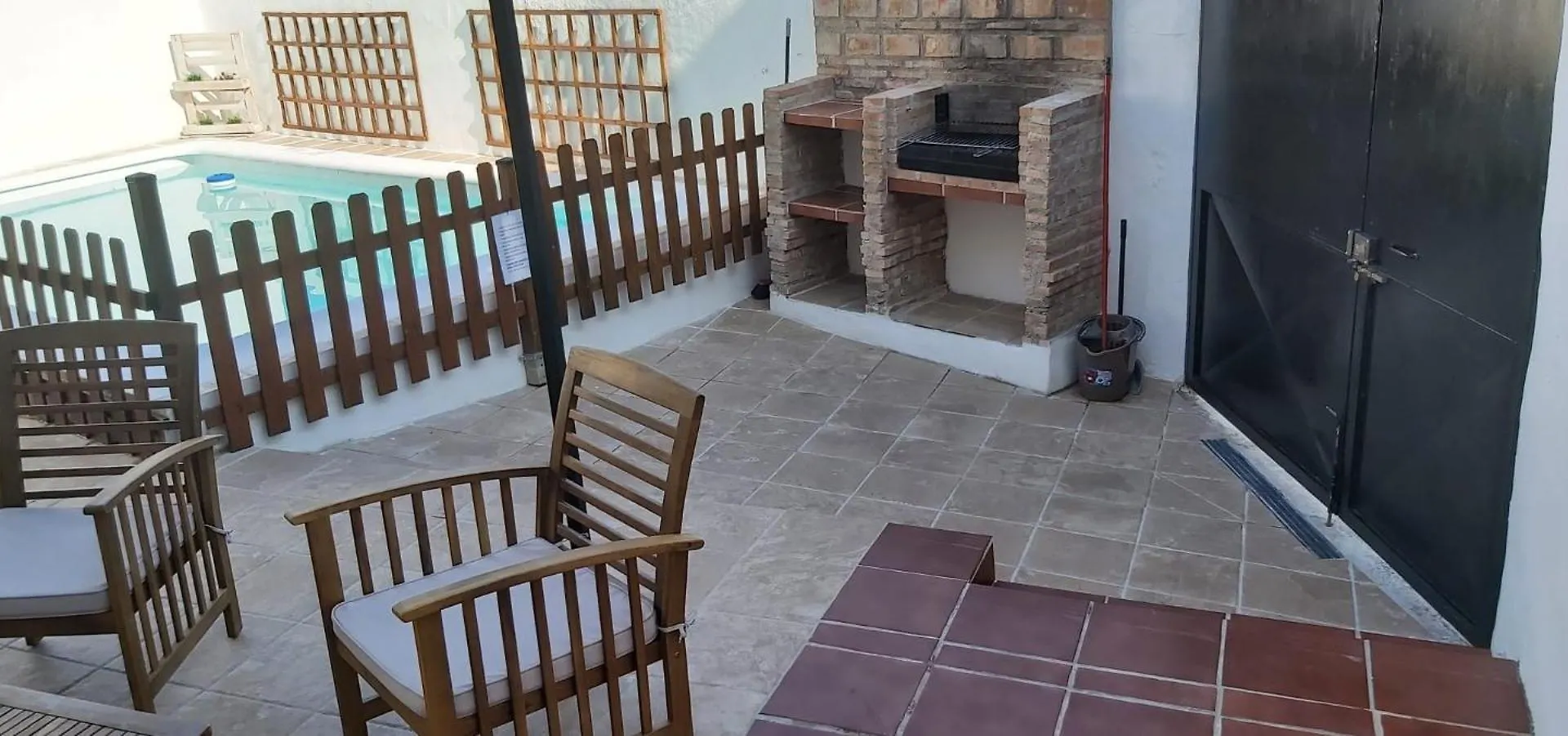 Casa Rural En Granada Con Chimenea, Piscina Privada Y Barbacoa 