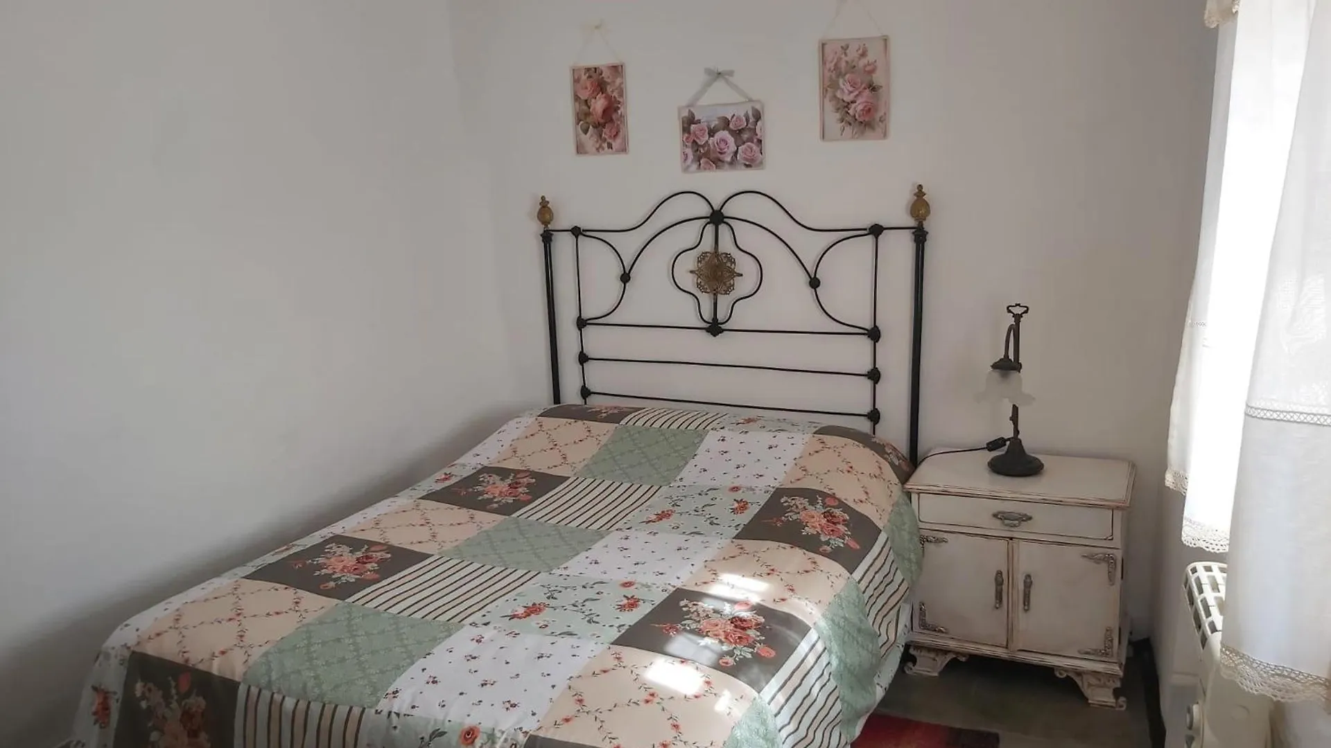 Holiday home Casa Rural En Granada Con Chimenea, Piscina Privada Y Barbacoa 