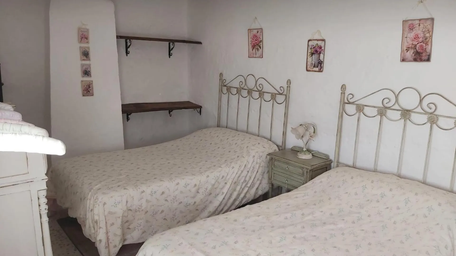Casa Rural En Granada Con Chimenea, Piscina Privada Y Barbacoa 