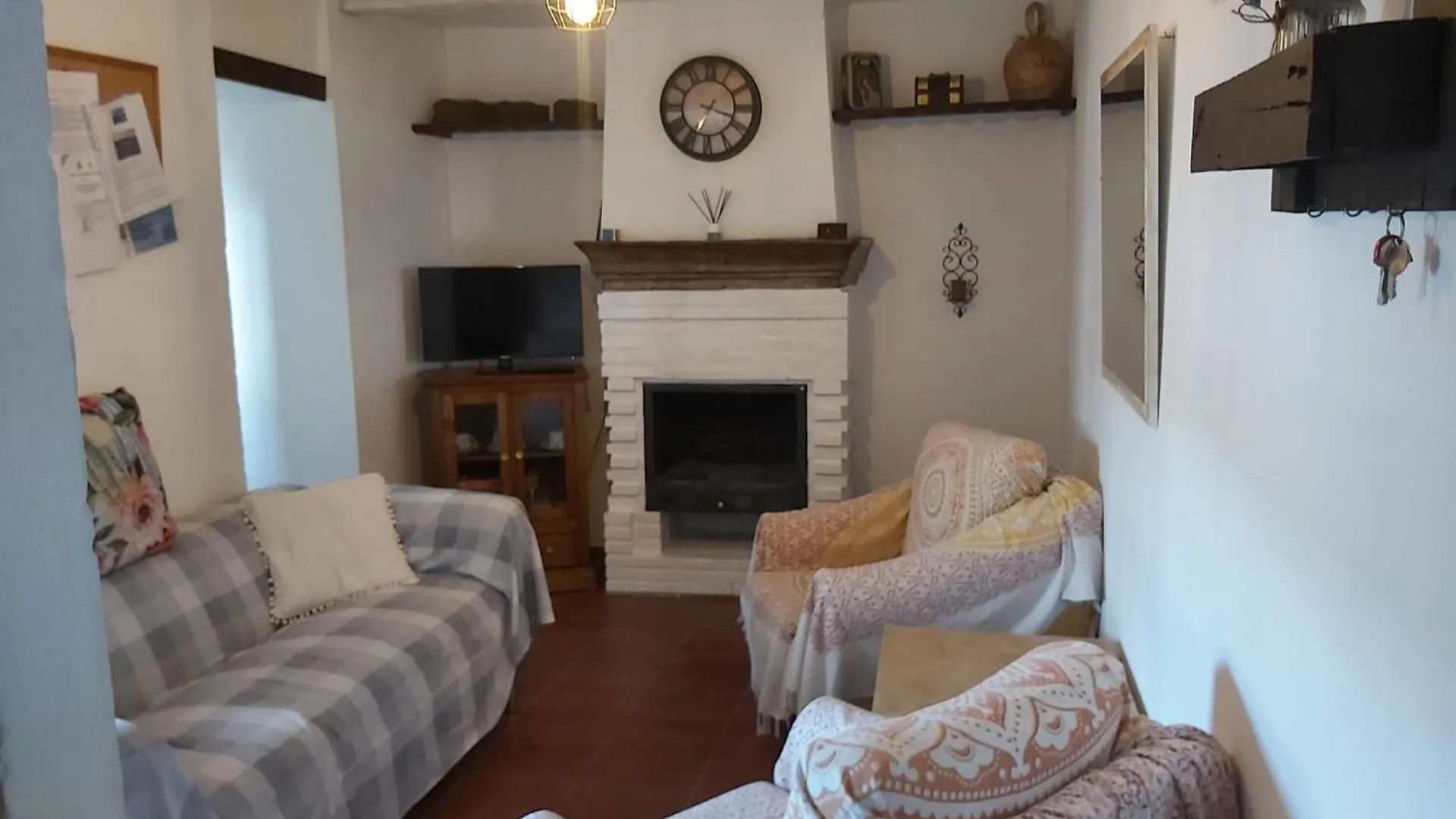 Casa Rural En Granada Con Chimenea, Piscina Privada Y Barbacoa 